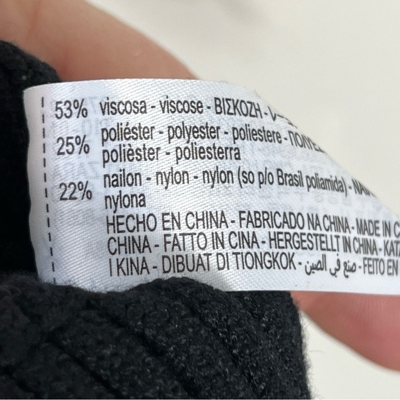 Zara Women’s Black Ribbed Knit Arm Warmer Turtleneck Size Medium Bubble Sleeve - Picture 13 of 13